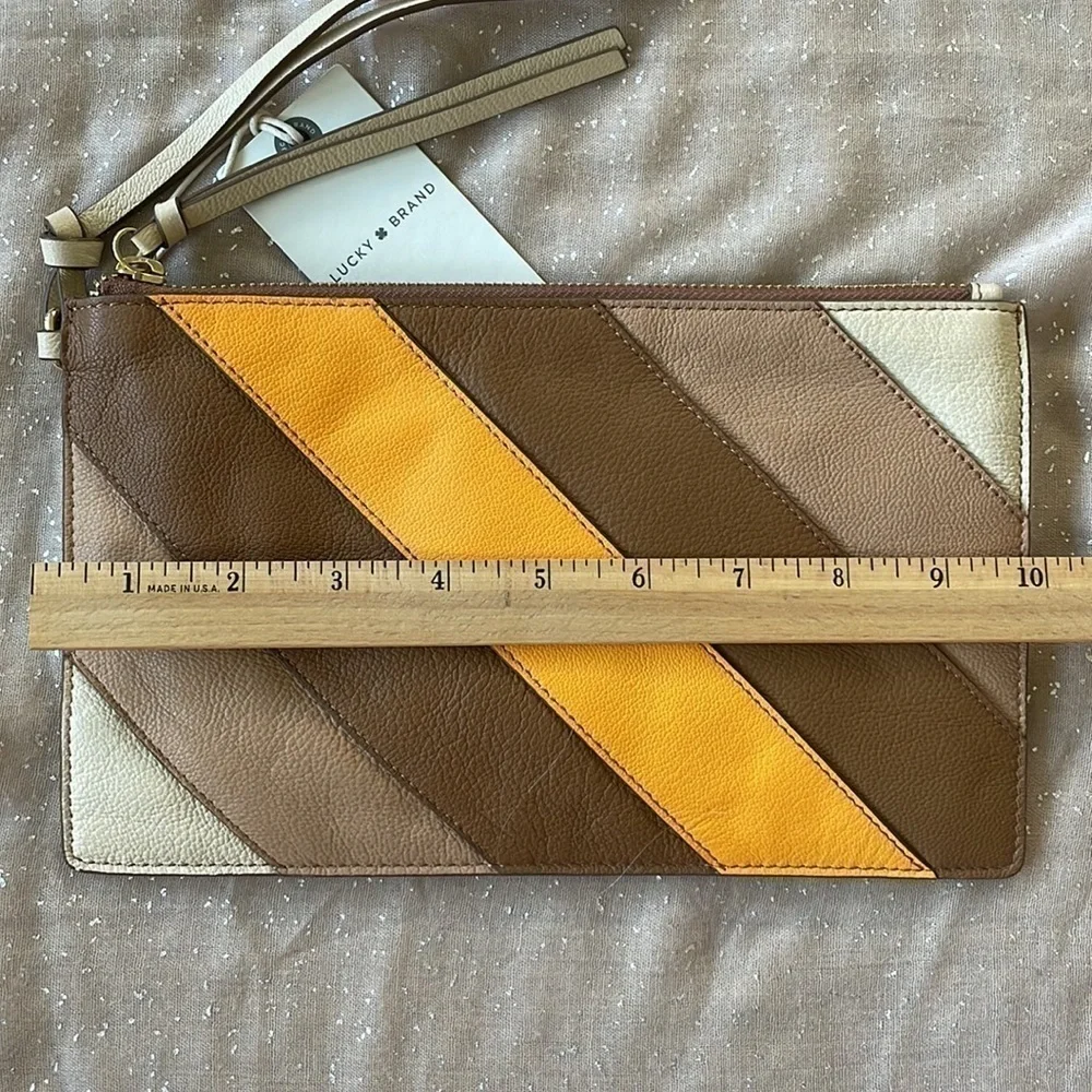 Brand New Lucky Brand Genuine Leather Pale Ecru Multi Yellow Zippered Wristlet